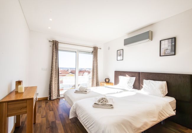 Apartamento em São Martinho do Porto -  Sunset - Com vista para a Vila Apartamento em São Martinho do Porto -  Sunset - Com vista para a Vila