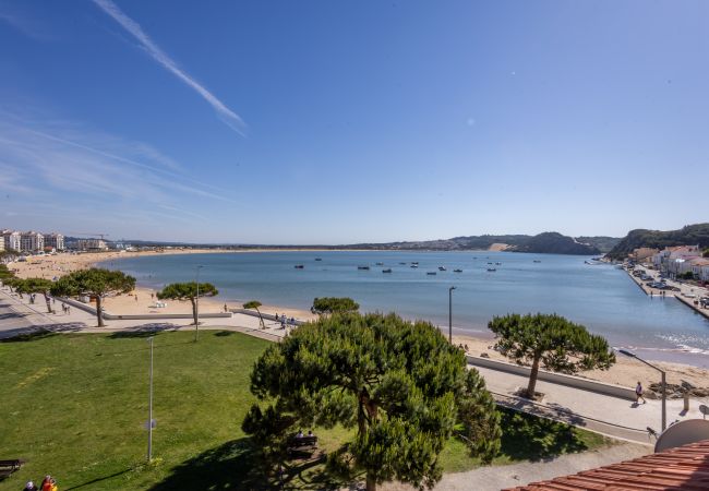 Apartamento em São Martinho do Porto - Cais Apartamento em São Martinho do Porto - Cais