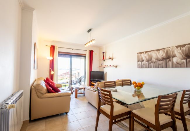 Apartamento em São Martinho do Porto -  Paradise Com vista para a piscina e Baìa Apartamento em São Martinho do Porto -  Paradise Com vista para a piscina e Baìa