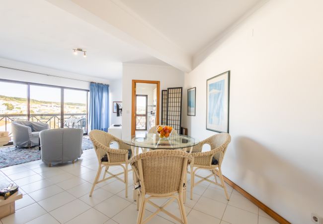 Apartamento em São Martinho do Porto -  Infante 1 - Junto à Praia  Apartamento em São Martinho do Porto -  Infante 1 - Junto à Praia