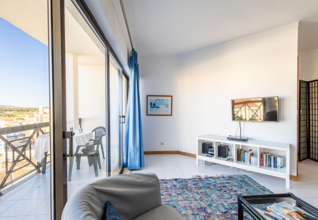 Apartamento em São Martinho do Porto -  Infante 1 - Junto à Praia  Apartamento em São Martinho do Porto -  Infante 1 - Junto à Praia