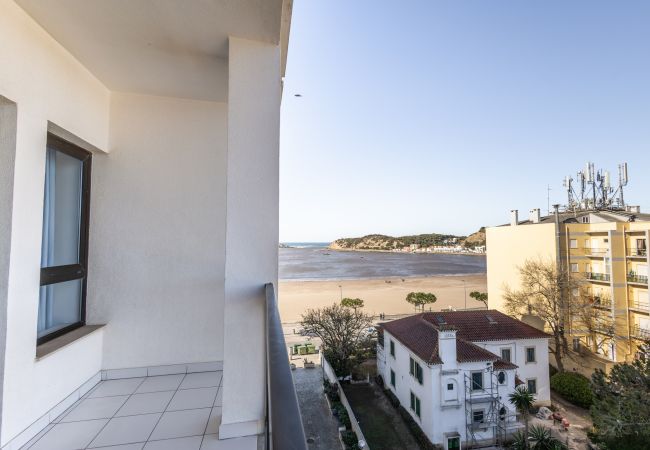 Apartamento em São Martinho do Porto -  Infante 1 - Junto à Praia  Apartamento em São Martinho do Porto -  Infante 1 - Junto à Praia