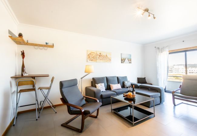 Apartamento em São Martinho do Porto - Estrela do Mar - Com vista para a piscina  Apartamento em São Martinho do Porto - Estrela do Mar - Com vista para a piscina