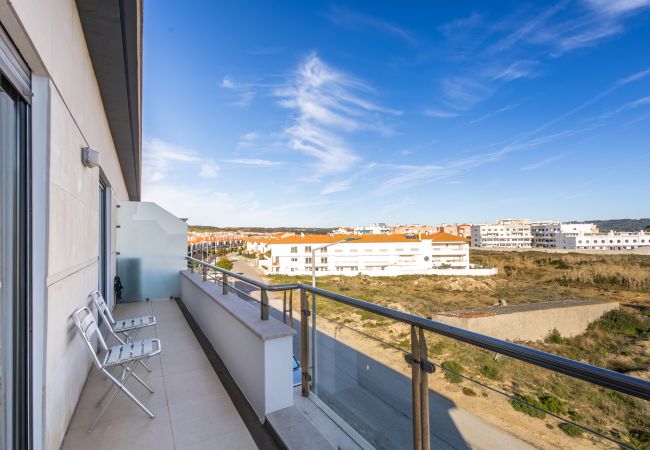 Apartamento em São Martinho do Porto - Estrela do Mar - Com vista para a piscina  Apartamento em São Martinho do Porto - Estrela do Mar - Com vista para a piscina