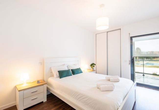 Apartamento em São Martinho do Porto - Wave of happiness- Com vista para a piscina  Apartamento em São Martinho do Porto - Wave of happiness- Com vista para a piscina
