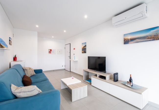 Apartamento em São Martinho do Porto - Wave of happiness- Com vista para a piscina  Apartamento em São Martinho do Porto - Wave of happiness- Com vista para a piscina