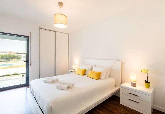 Apartamento em São Martinho do Porto - Wave of happiness- Com vista para a piscina  Apartamento em São Martinho do Porto - Wave of happiness- Com vista para a piscina
