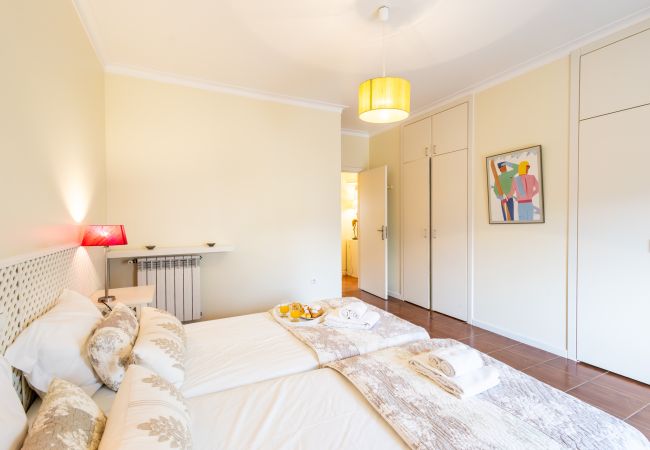 Apartamento em São Martinho do Porto - Junto à Praia Apartamento em São Martinho do Porto - Junto à Praia