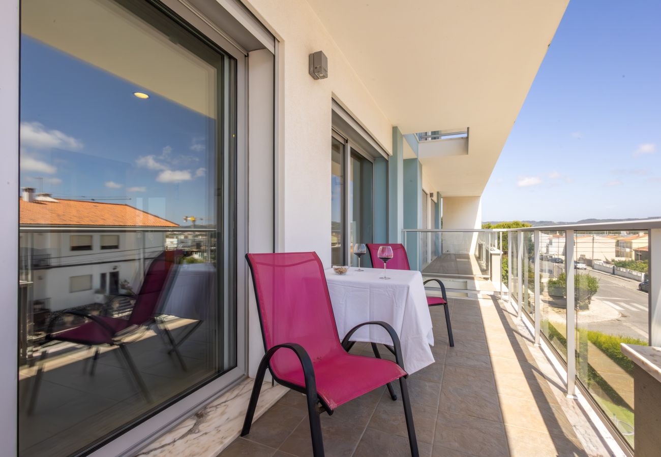 Apartamento em São Martinho do Porto - Sunrise - Com vista para a Vila