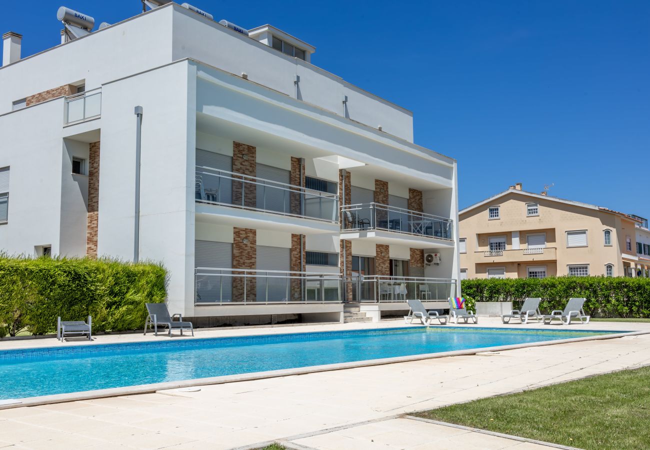 Apartamento em São Martinho do Porto - Carmona A com vista para a piscina