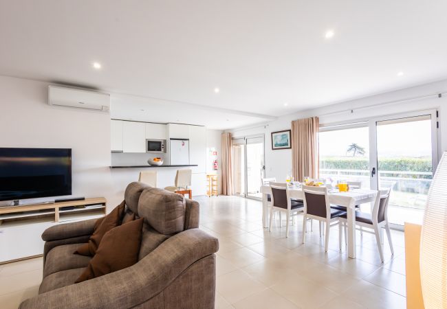 Apartamento em São Martinho do Porto -  Carmen - Vista para o jardim Apartamento em São Martinho do Porto -  Carmen - Vista para o jardim