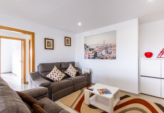 Apartamento em São Martinho do Porto -  Carmen - Vista para o jardim Apartamento em São Martinho do Porto -  Carmen - Vista para o jardim