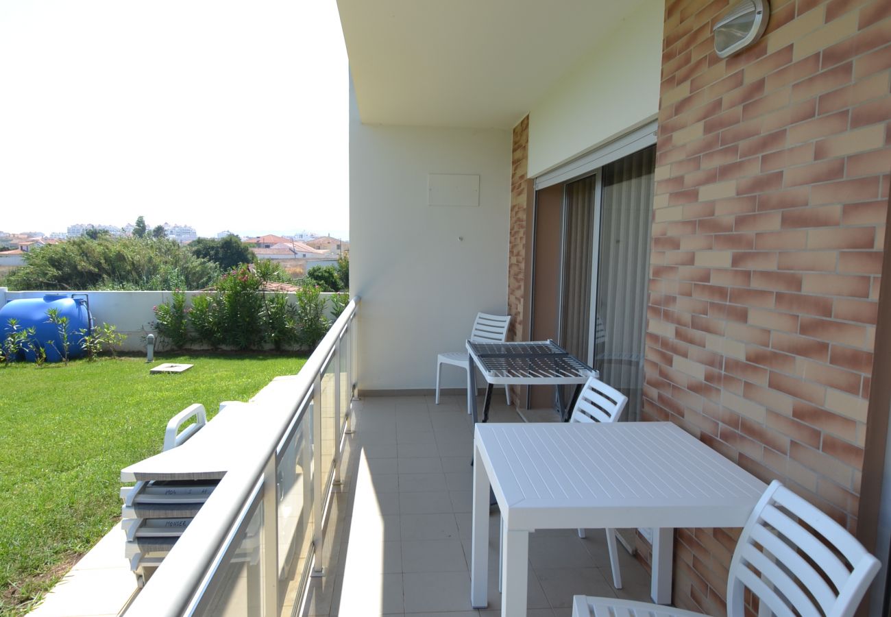 Apartamento em São Martinho do Porto -  Carmen - Vista para o jardim