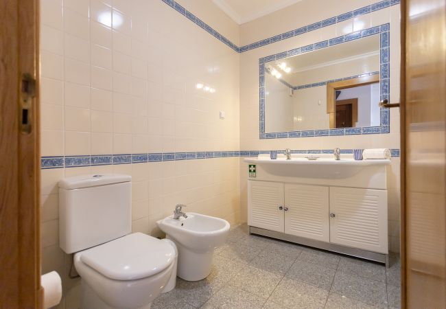 Apartamento em São Martinho do Porto - Surf - Em frente ao Ocean  Apartamento em São Martinho do Porto - Surf - Em frente ao Ocean