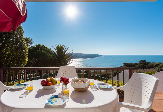 Apartamento em São Martinho do Porto - Surf - Em frente ao Ocean  Apartamento em São Martinho do Porto - Surf - Em frente ao Ocean