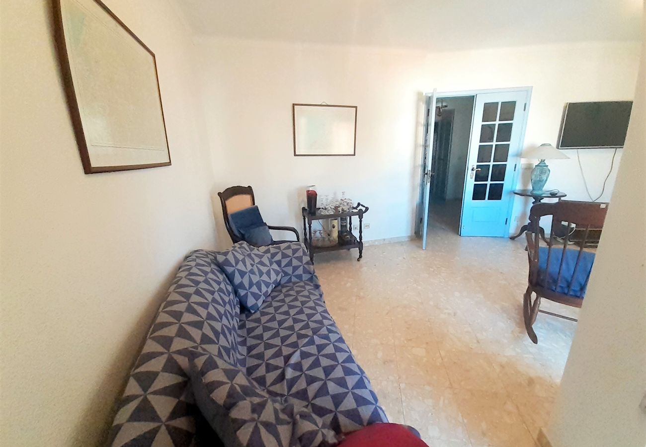 Apartamento em São Martinho do Porto - Eric - Junto à praia 