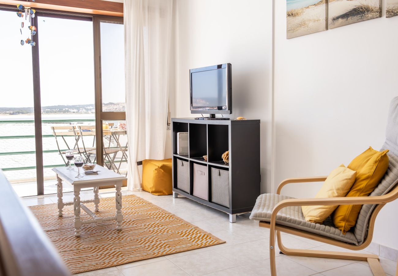 Apartamento em São Martinho do Porto - Baía - com vista para baía