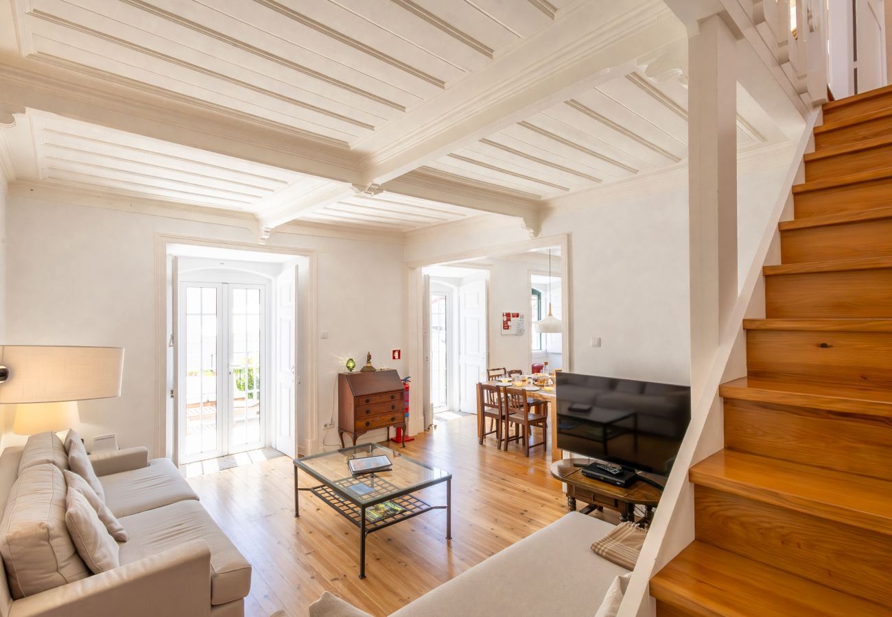 Casa geminada em São Martinho do Porto - Charming beach house