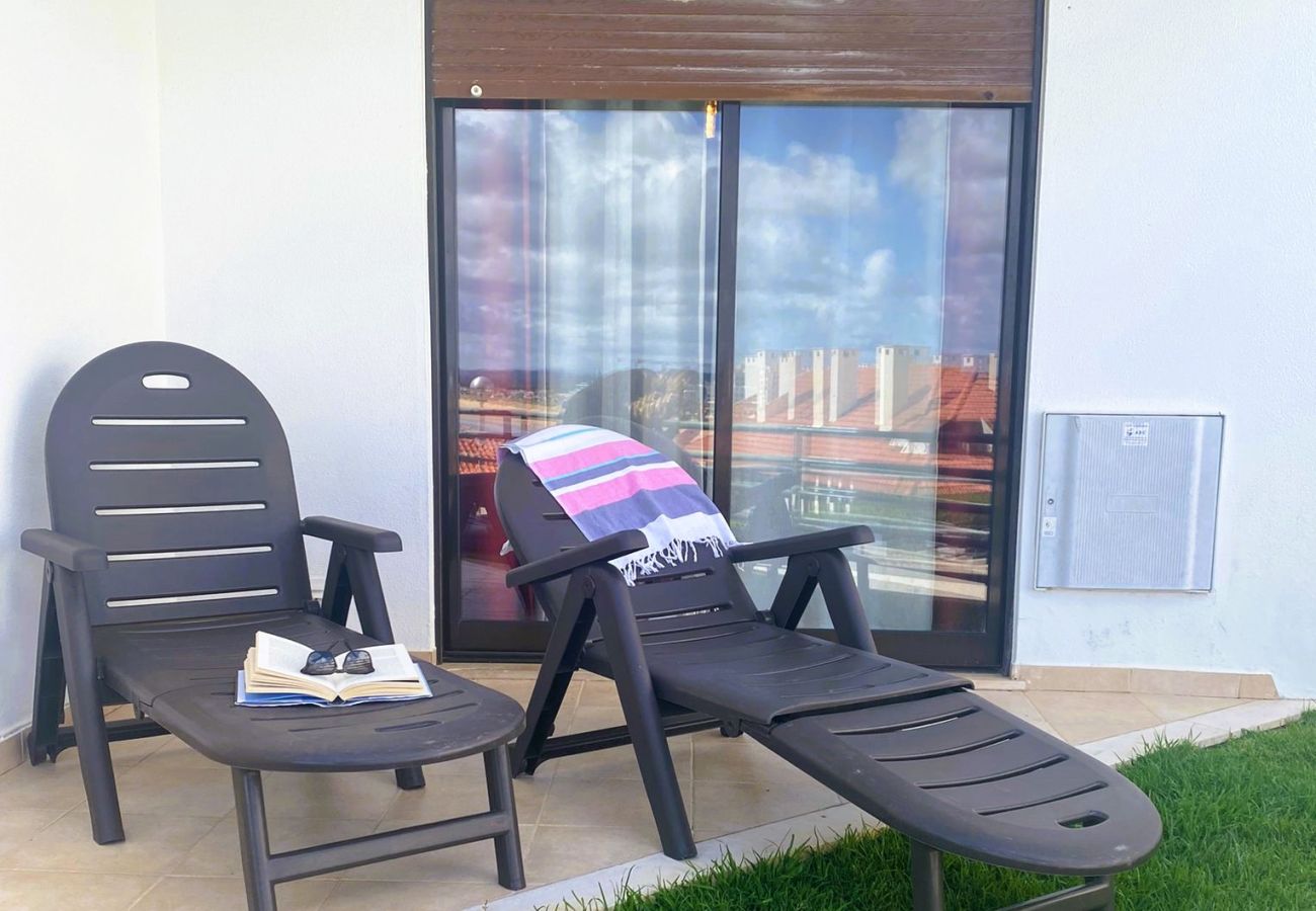 Ferienwohnung in São Martinho do Porto -  Paradise Com vista para a piscina e Baìa