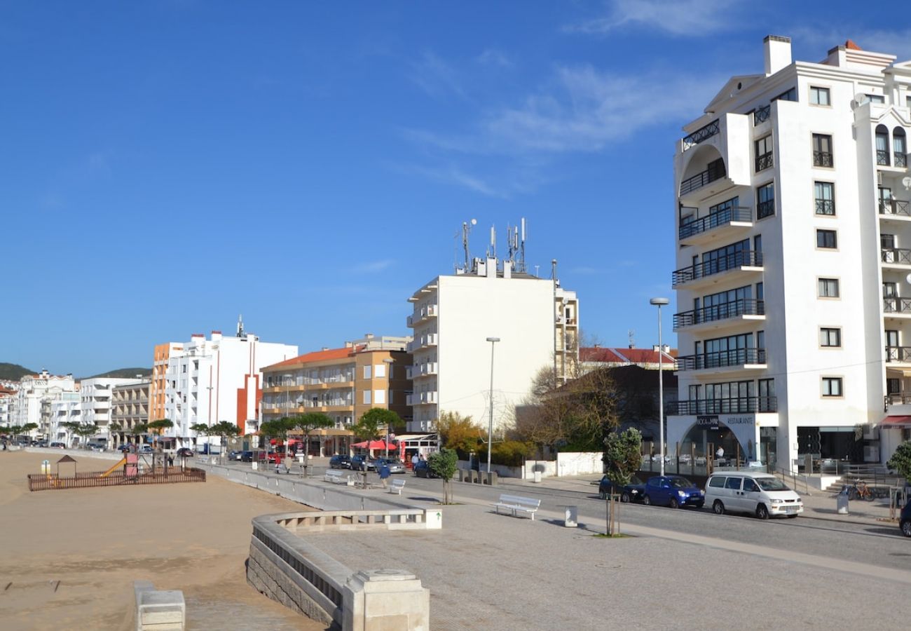 Ferienwohnung in São Martinho do Porto -  Infante 1 - Junto à Praia 