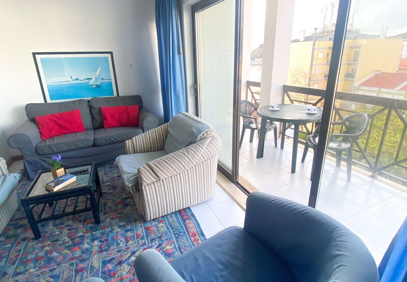 Ferienwohnung in São Martinho do Porto -  Infante 1 - Junto à Praia 