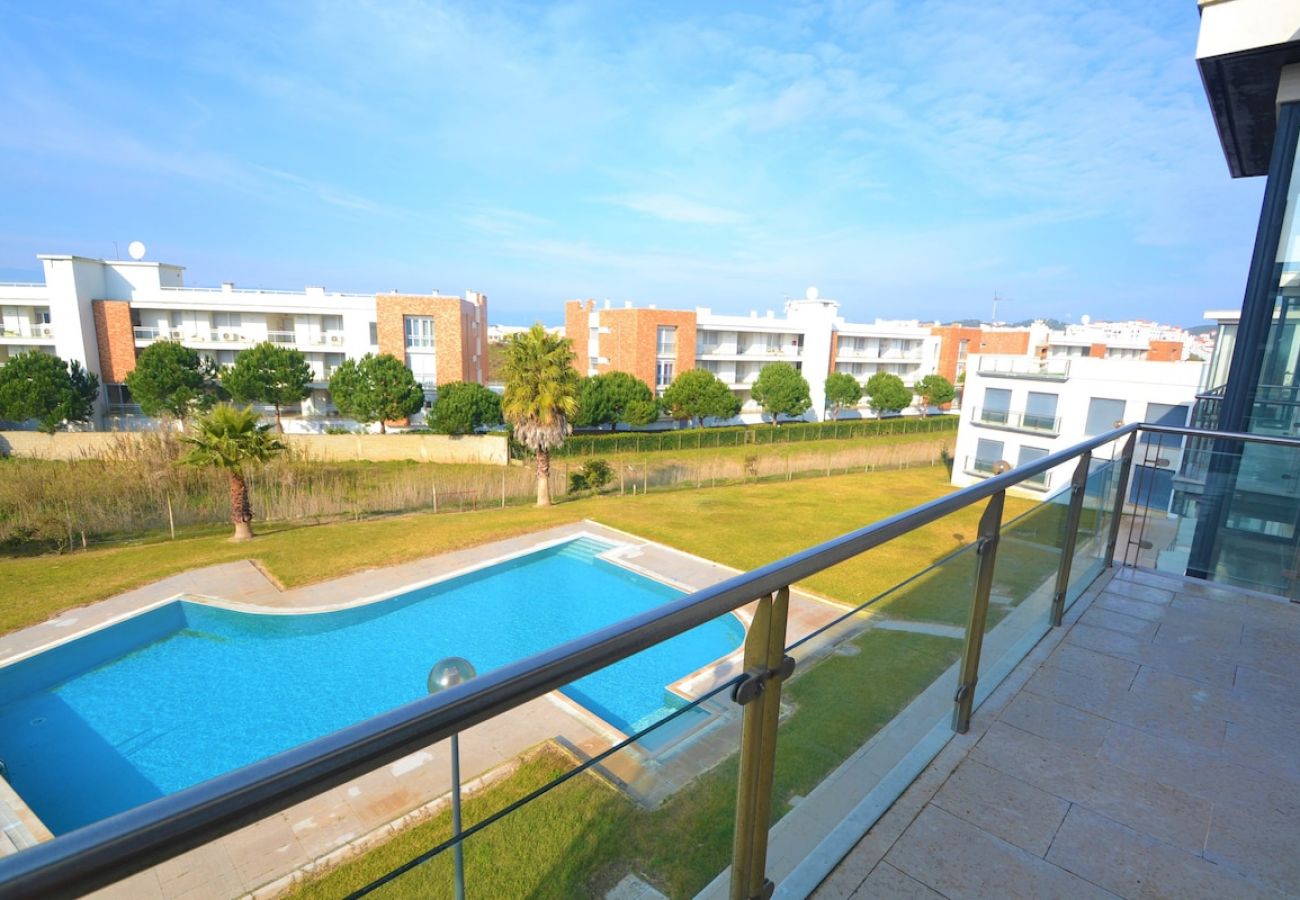 Ferienwohnung in São Martinho do Porto - Estrela do Mar - Com vista para a piscina 