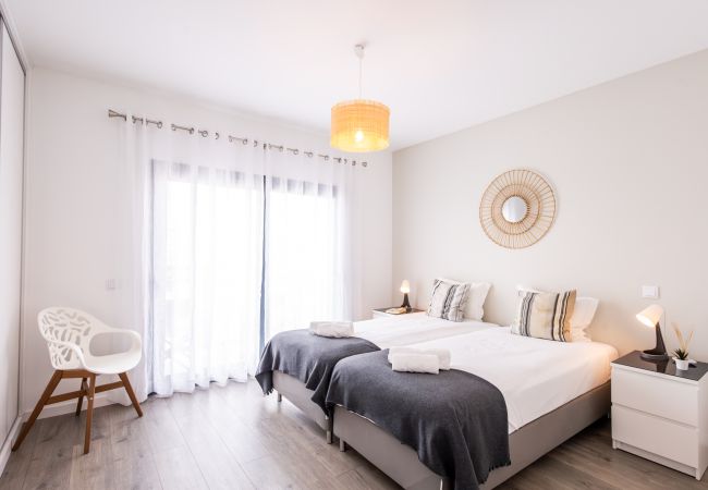 Ferienwohnung in São Martinho do Porto - Sol e mar T3 Apartamento Moderno! Ferienwohnung in São Martinho do Porto - Sol e mar T3 Apartamento Moderno!