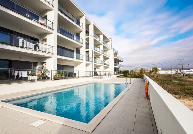 Ferienwohnung in São Martinho do Porto - Sol e mar T3 Apartamento Moderno!