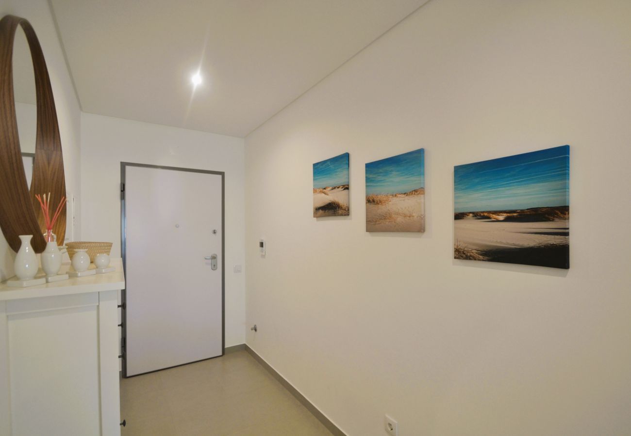 Ferienwohnung in São Martinho do Porto - Sol e mar T3 Apartamento Moderno!