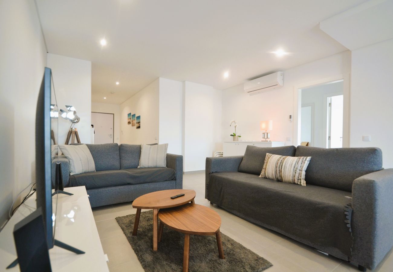 Ferienwohnung in São Martinho do Porto - Sol e mar T3 Apartamento Moderno!