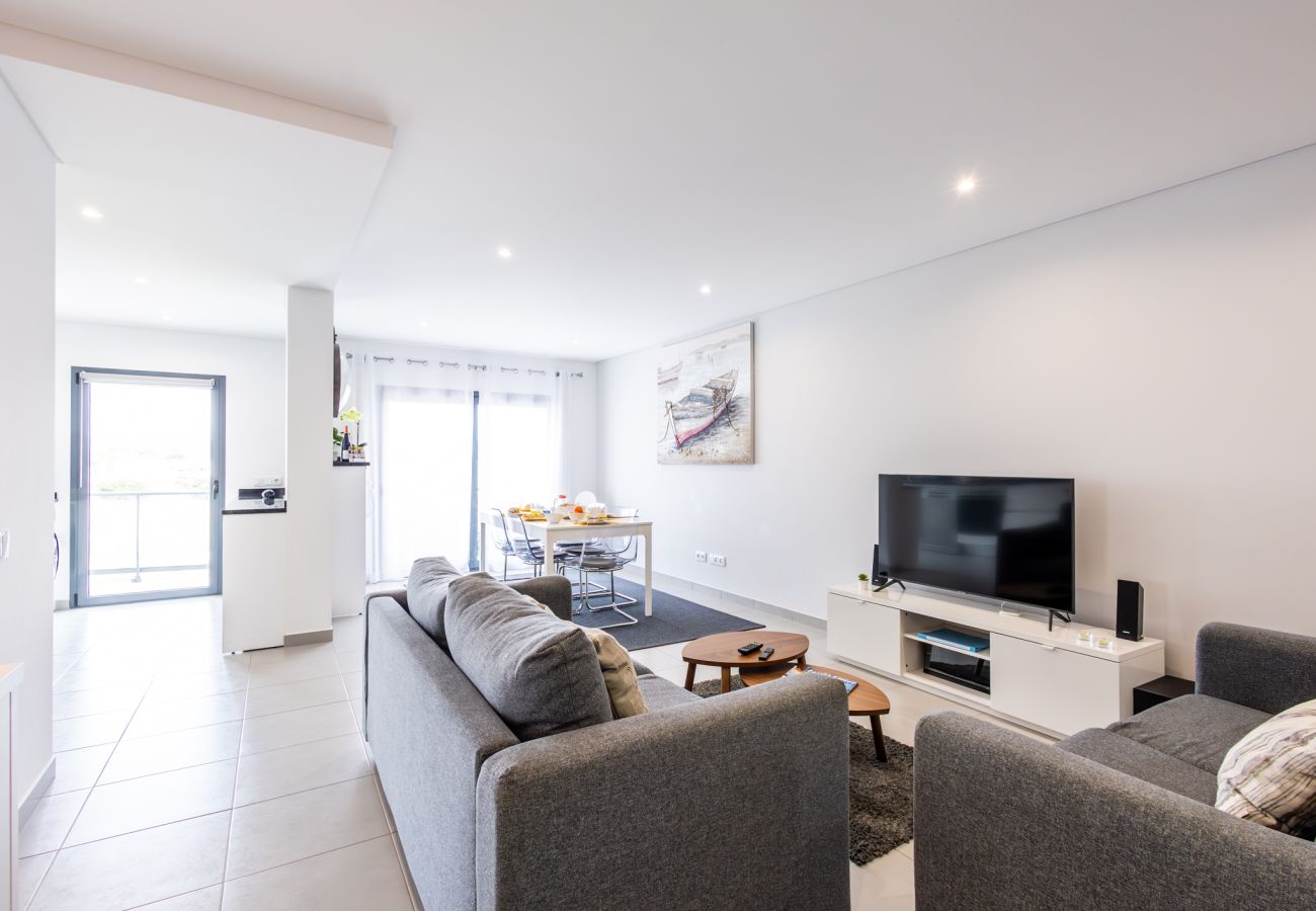 Ferienwohnung in São Martinho do Porto - Sol e mar T3 Apartamento Moderno!