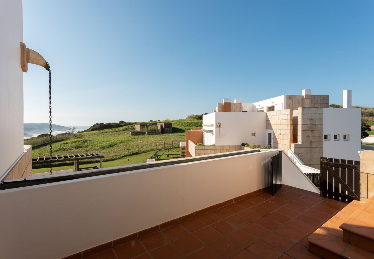 Ferienwohnung in São Martinho do Porto -  Azure- Com vista sobre o Oceano