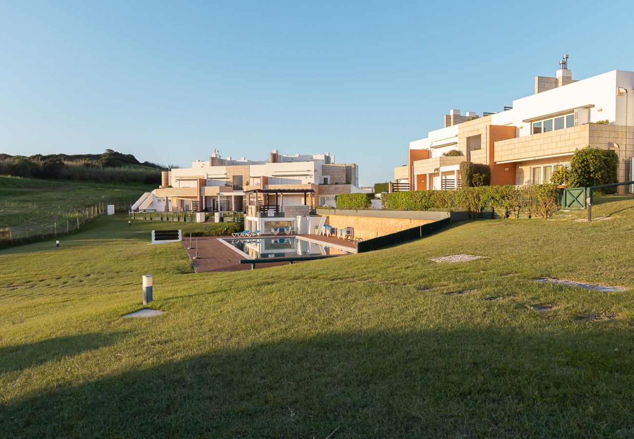 Ferienwohnung in São Martinho do Porto -  Azure- Com vista sobre o Oceano