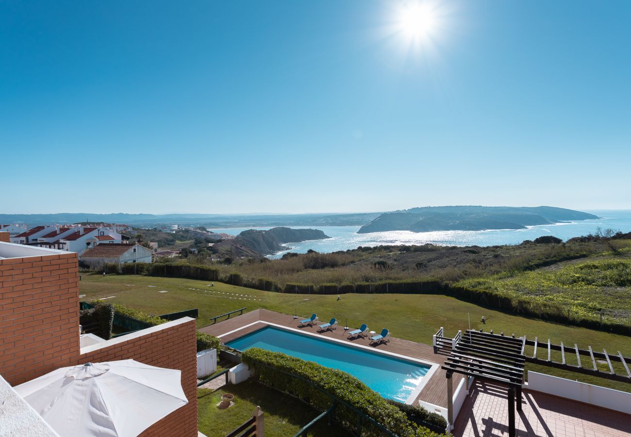 Ferienwohnung in São Martinho do Porto -  Azure- Com vista sobre o Oceano