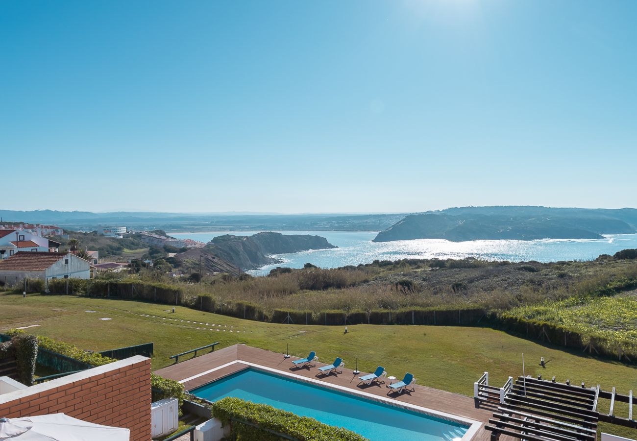 Ferienwohnung in São Martinho do Porto -  Azure- Com vista sobre o Oceano