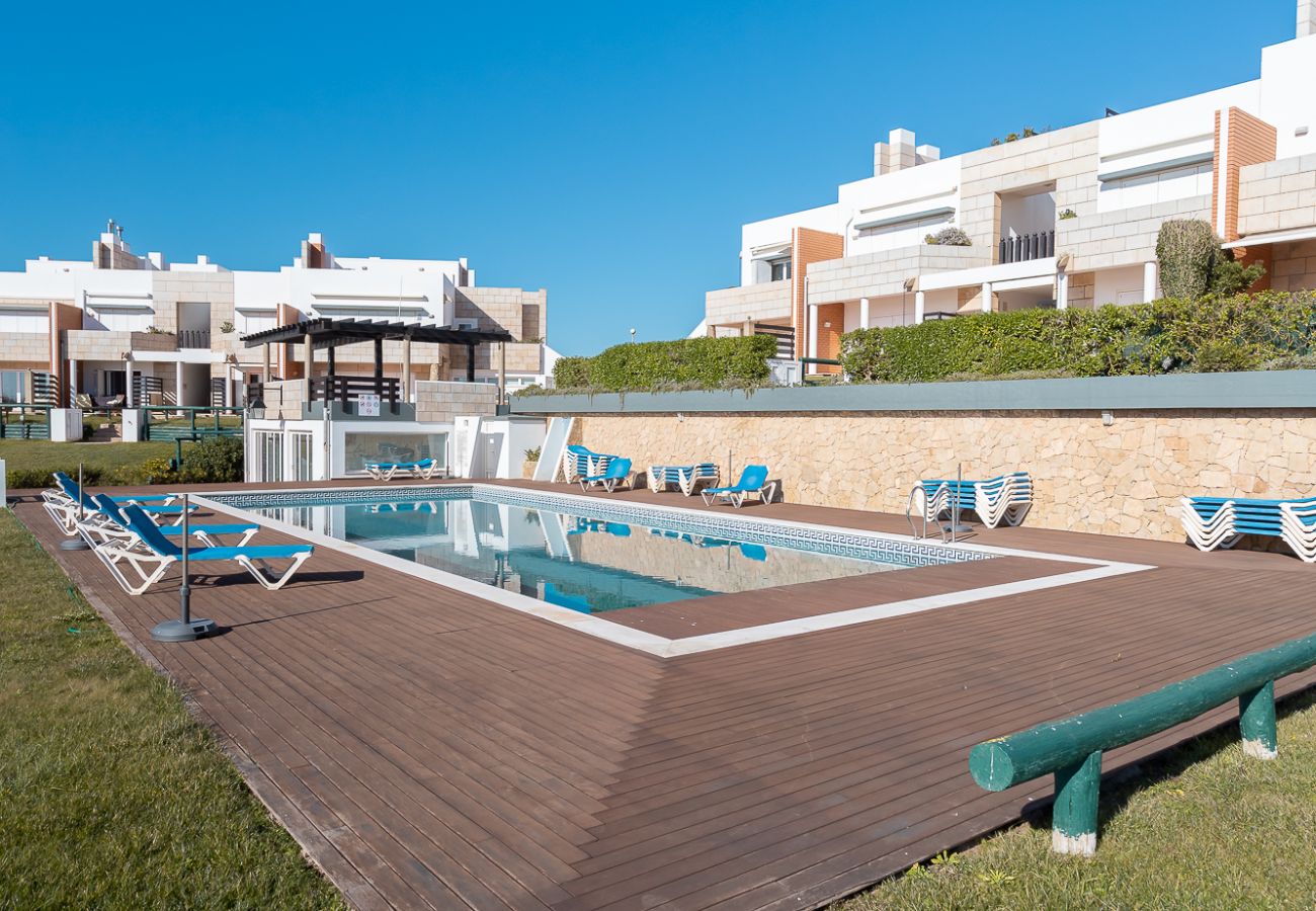 Ferienwohnung in São Martinho do Porto -  Azure- Com vista sobre o Oceano