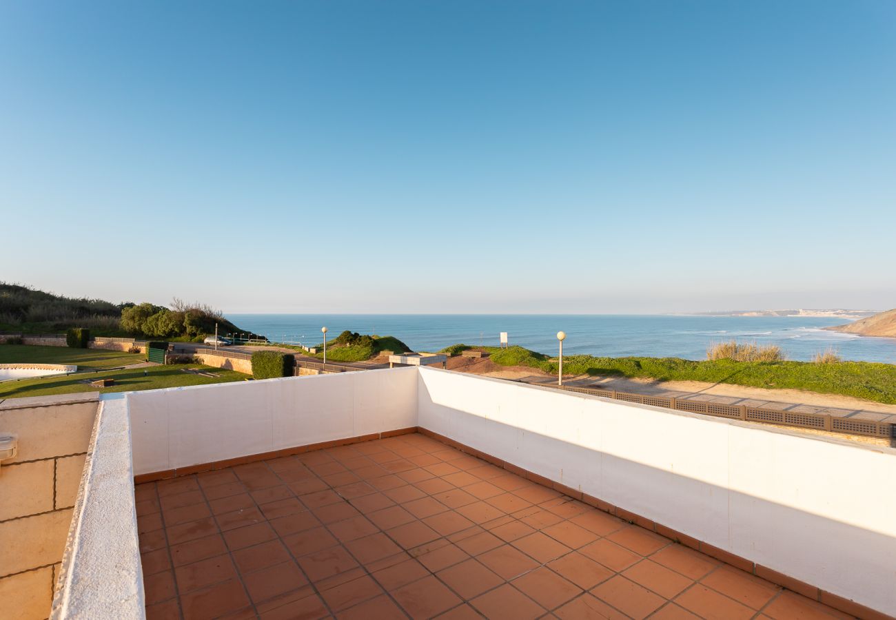 Ferienwohnung in São Martinho do Porto -  Azure- Com vista sobre o Oceano