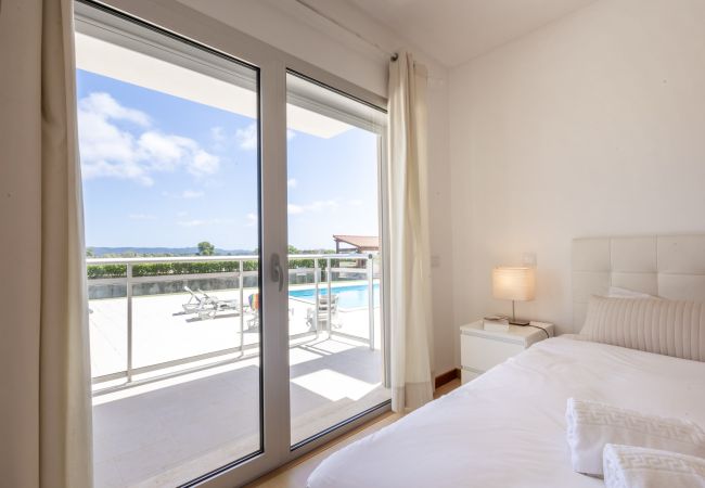 Ferienwohnung in São Martinho do Porto - Carmona A com vista para a piscina Ferienwohnung in São Martinho do Porto - Carmona A com vista para a piscina