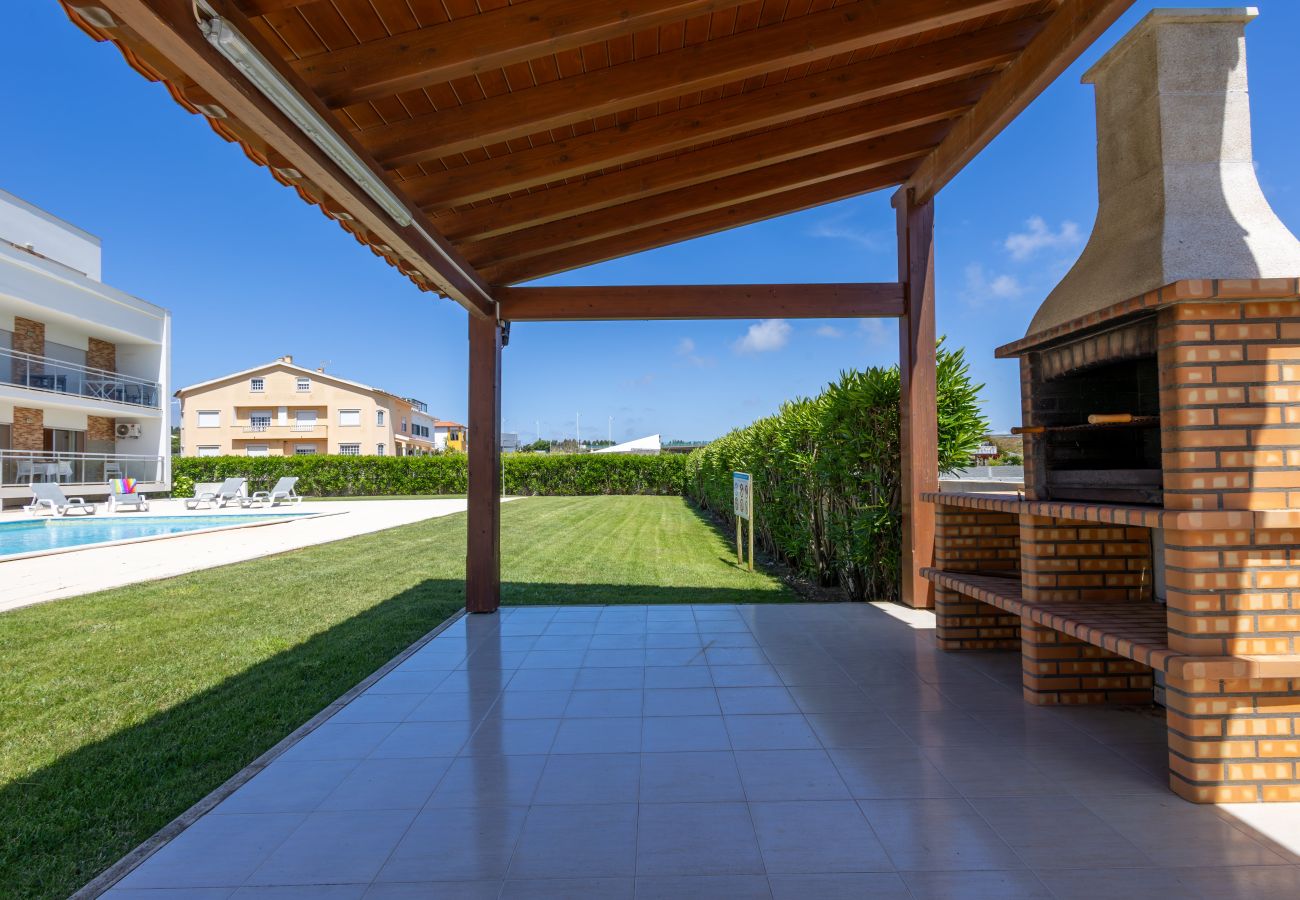 Ferienwohnung in São Martinho do Porto - Carmona A com vista para a piscina