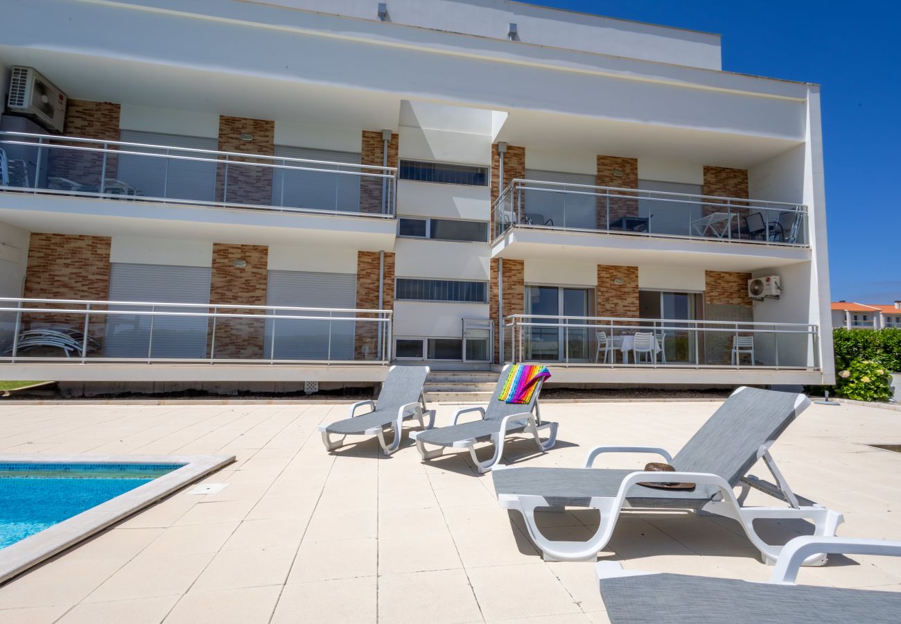 Ferienwohnung in São Martinho do Porto - Carmona A com vista para a piscina