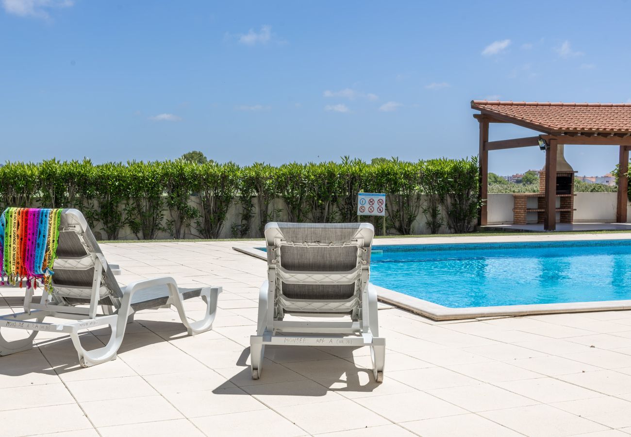 Ferienwohnung in São Martinho do Porto - Carmona A com vista para a piscina