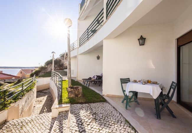 Appartement in São Martinho do Porto -  Paradise Com vista para a piscina e Baìa