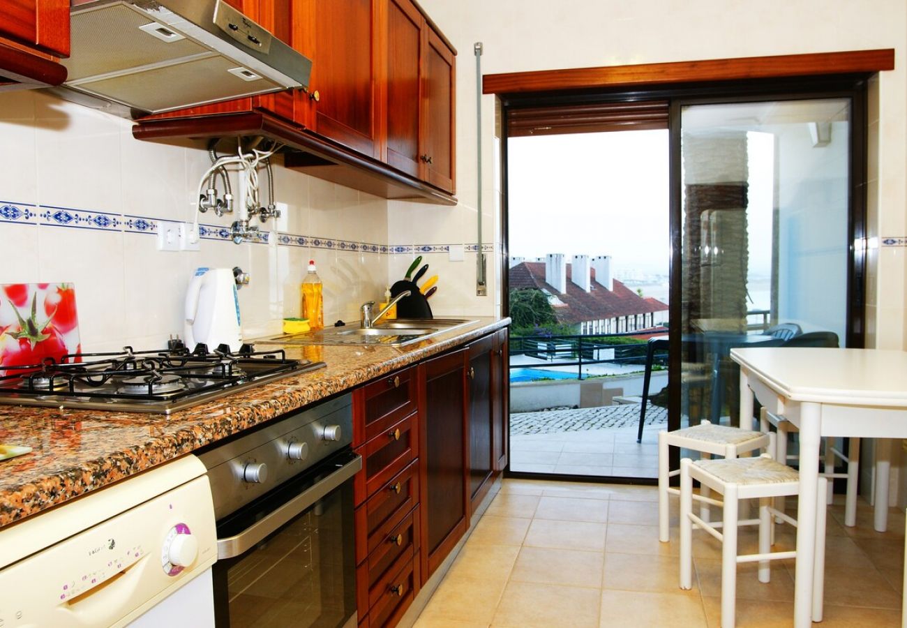 Appartement in São Martinho do Porto -  Paradise Com vista para a piscina e Baìa