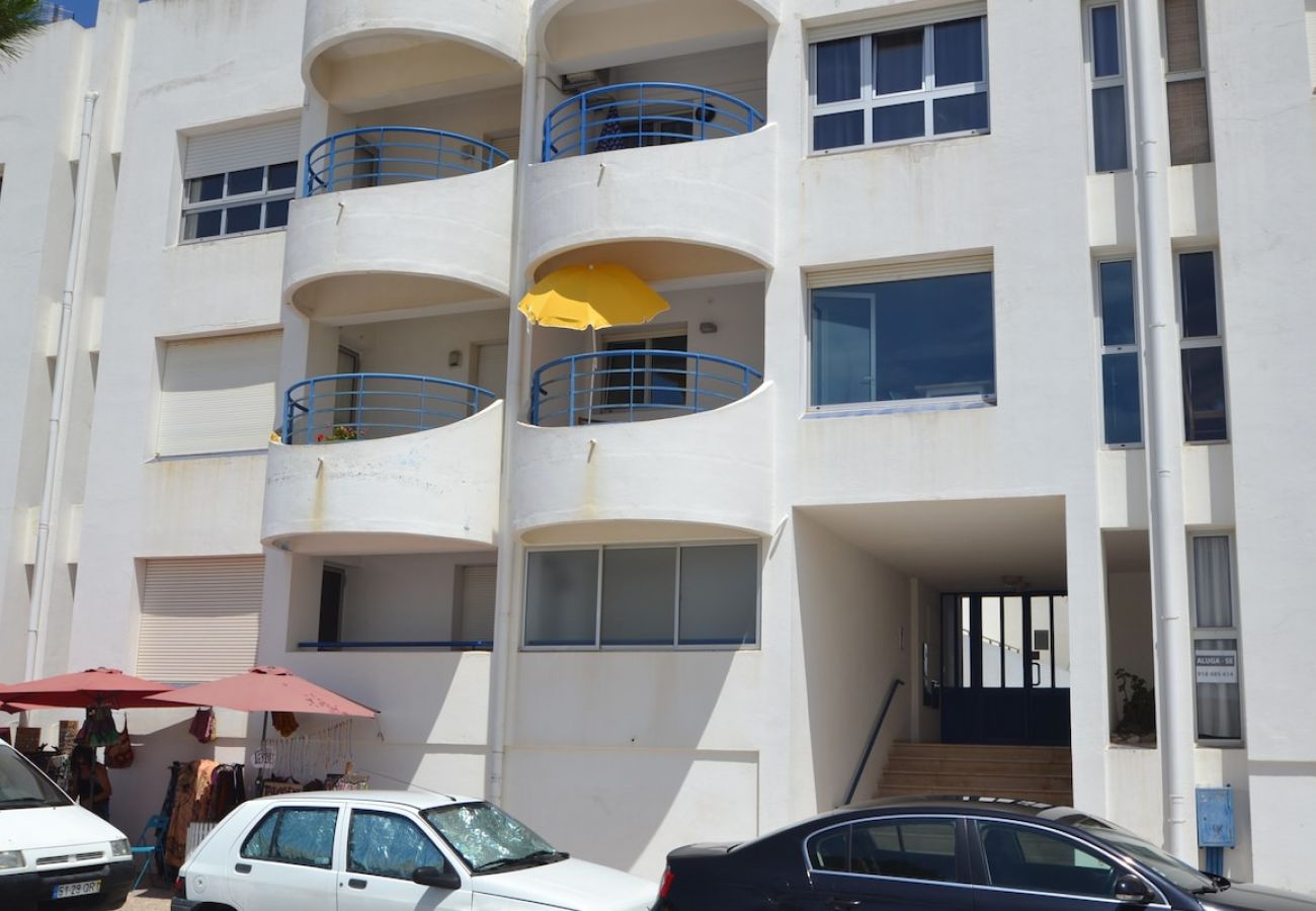 Appartement in São Martinho do Porto -  SUNSET 1 em frente à Praia
