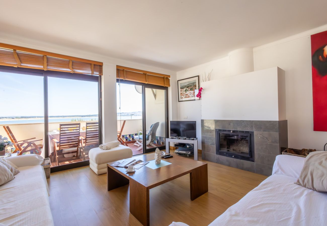 Apartment in São Martinho do Porto - Cais