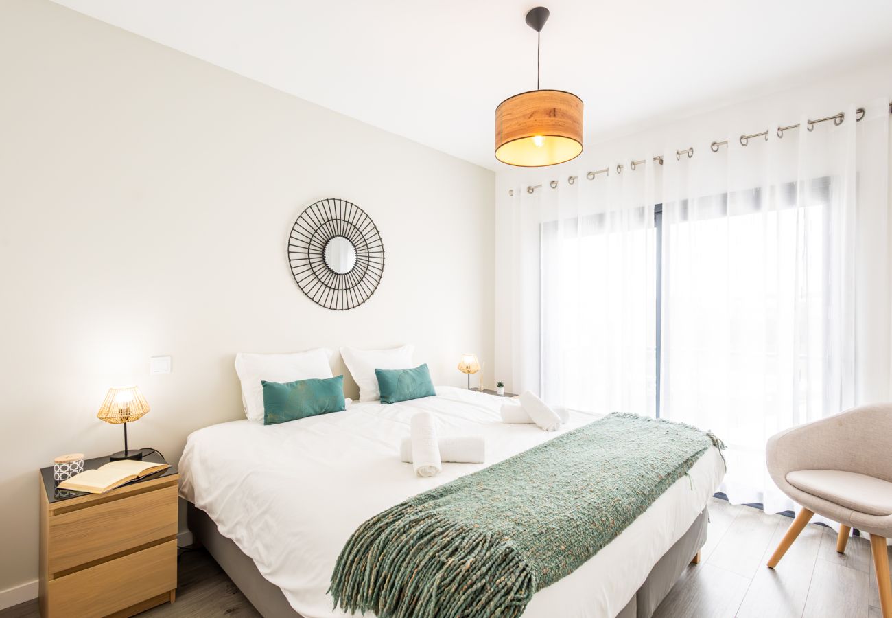 Apartment in São Martinho do Porto -  Sol e mar T3 Apartamento Moderno!