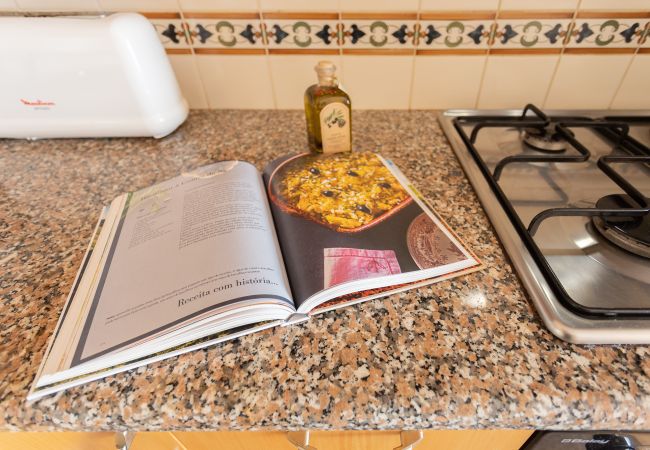 Apartment in São Martinho do Porto - Surf - In front of the Ocean Apartment in São Martinho do Porto - Surf - In front of the Ocean