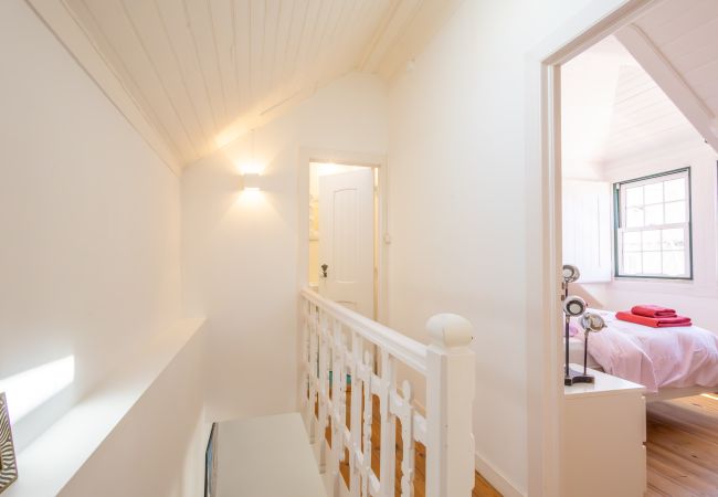 Terraced House in São Martinho do Porto - Charming beach house Terraced House in São Martinho do Porto - Charming beach house