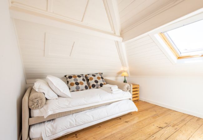 Terraced House in São Martinho do Porto - Charming beach house Terraced House in São Martinho do Porto - Charming beach house