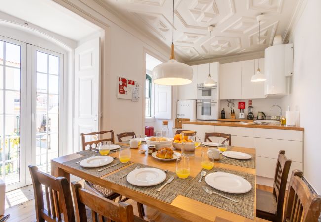 Terraced House in São Martinho do Porto - Charming beach house Terraced House in São Martinho do Porto - Charming beach house